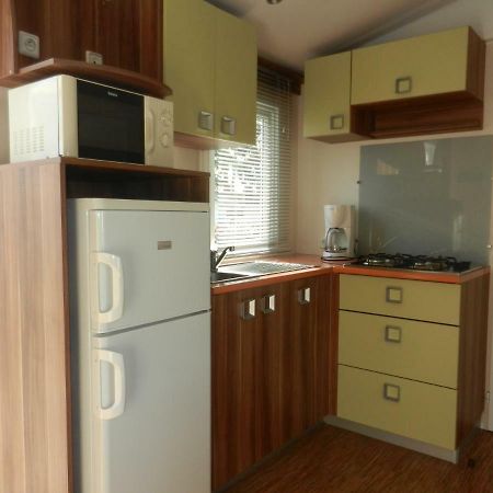 Mareva37 Guest House Trogues Bagian luar foto